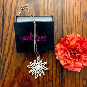 Park Lane Sunburst Necklace